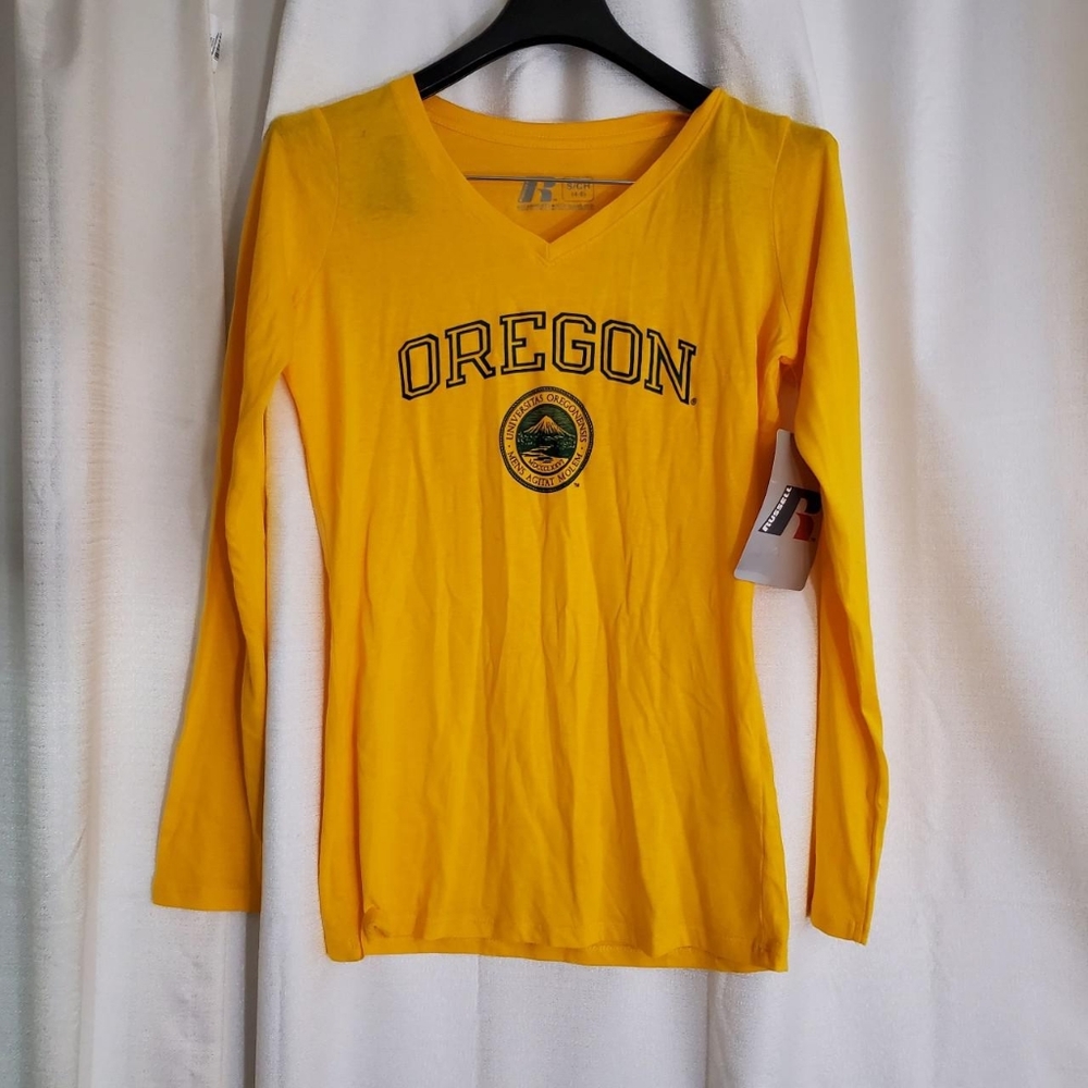 University of Oregon NWT Russel Tshirt long sleeve